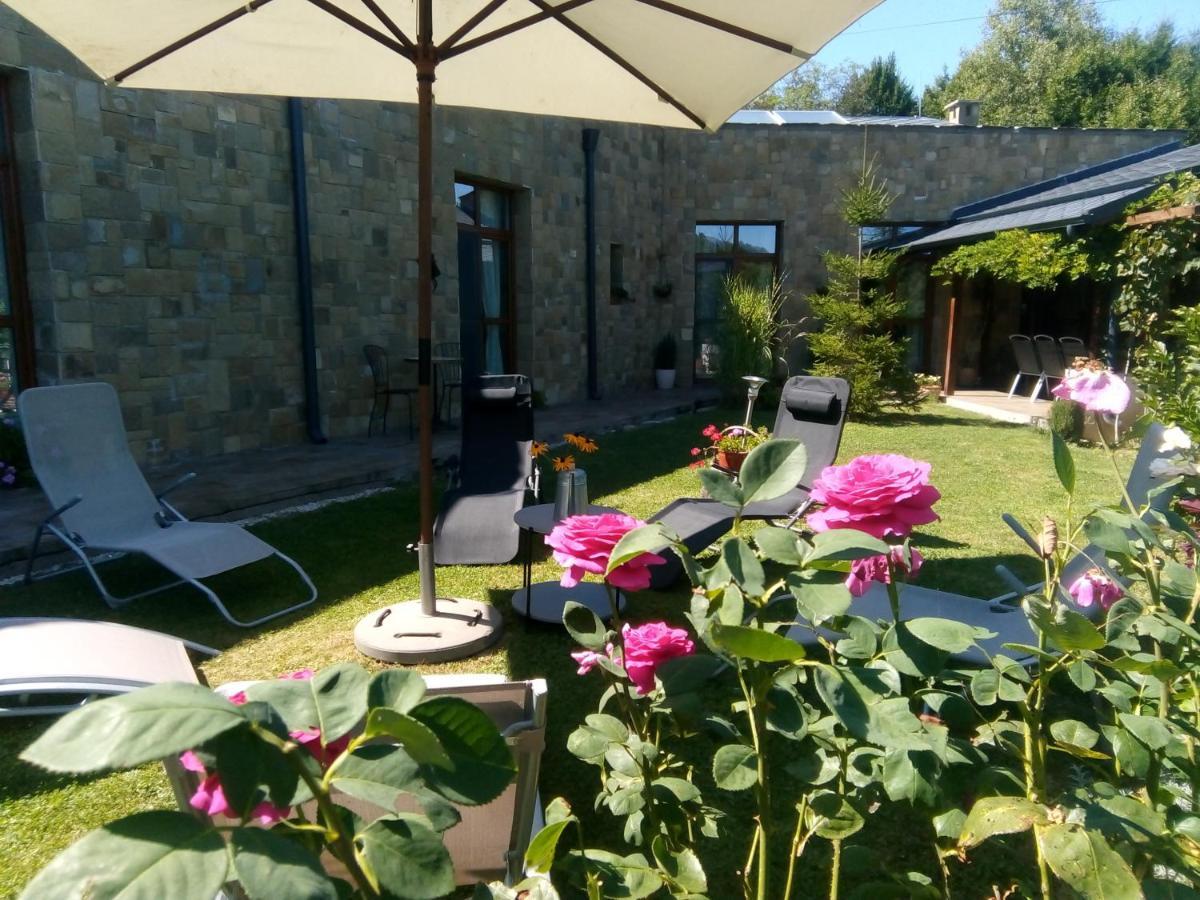 Boomerang Guest House Априлци Экстерьер фото