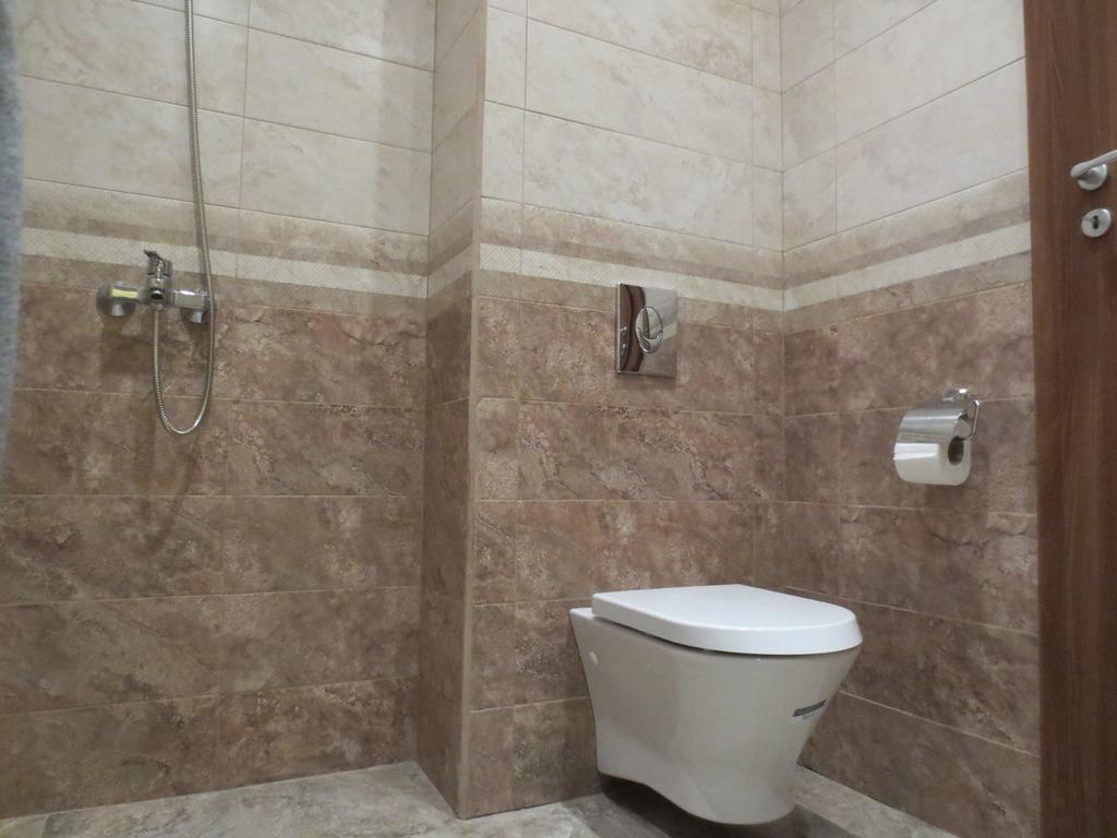 Boomerang Guest House Априлци Экстерьер фото
